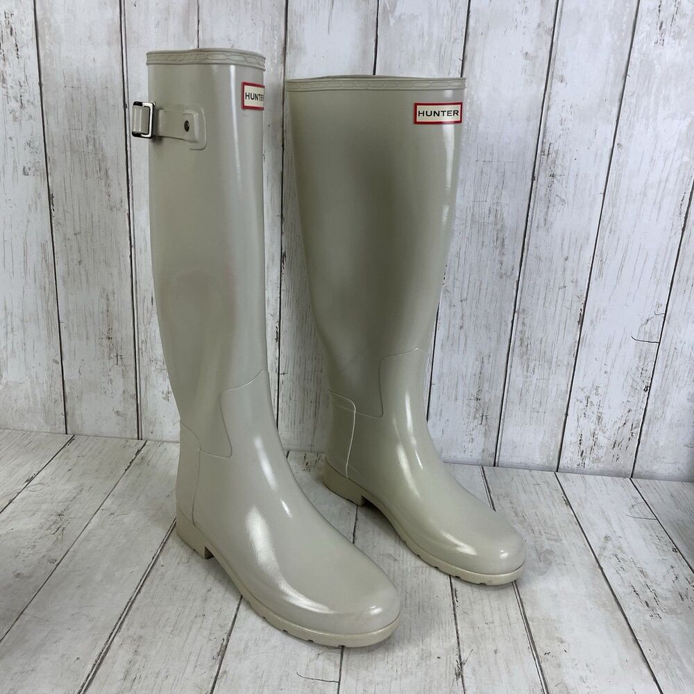 Hunter Boots Women's Sz 8 Original Tall Gloss Rain Boots Light Beige